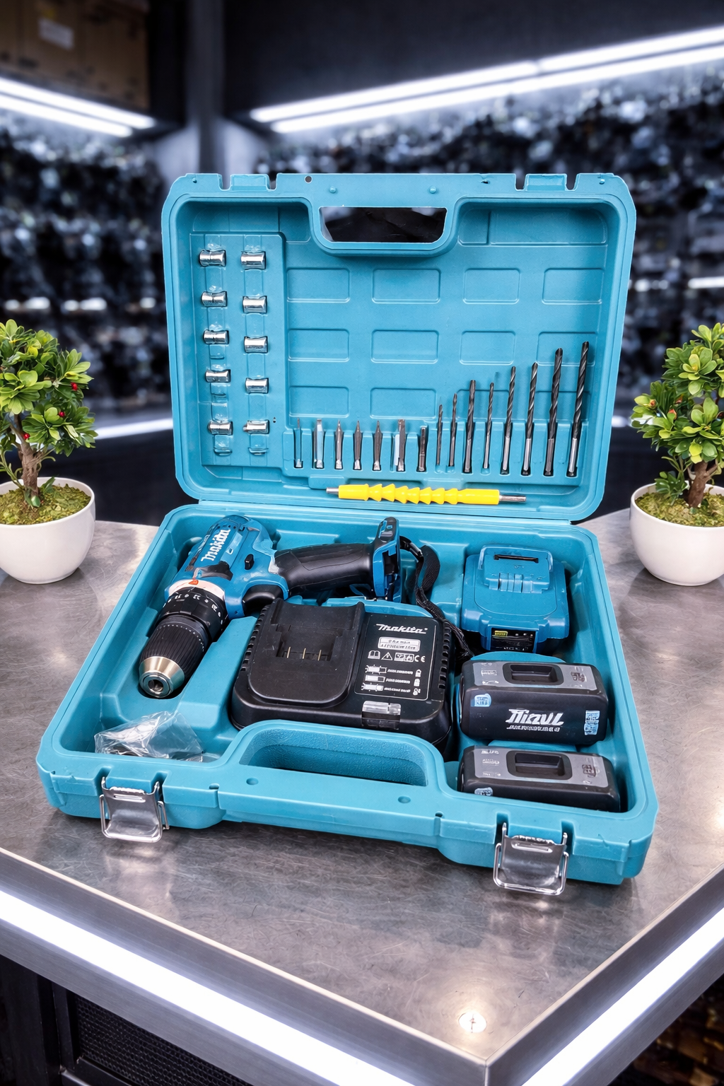 Акумулаторен винтоверт Makita малък